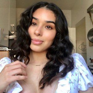 Meet your Posher, Sasha